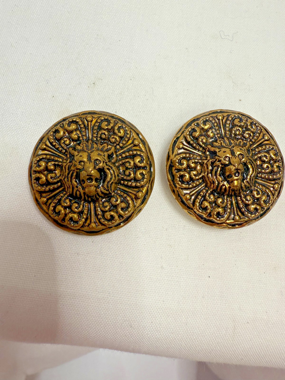 Antique Gold Tone Lion Head Buttons Pair Ornate Raised Metal Shank Back